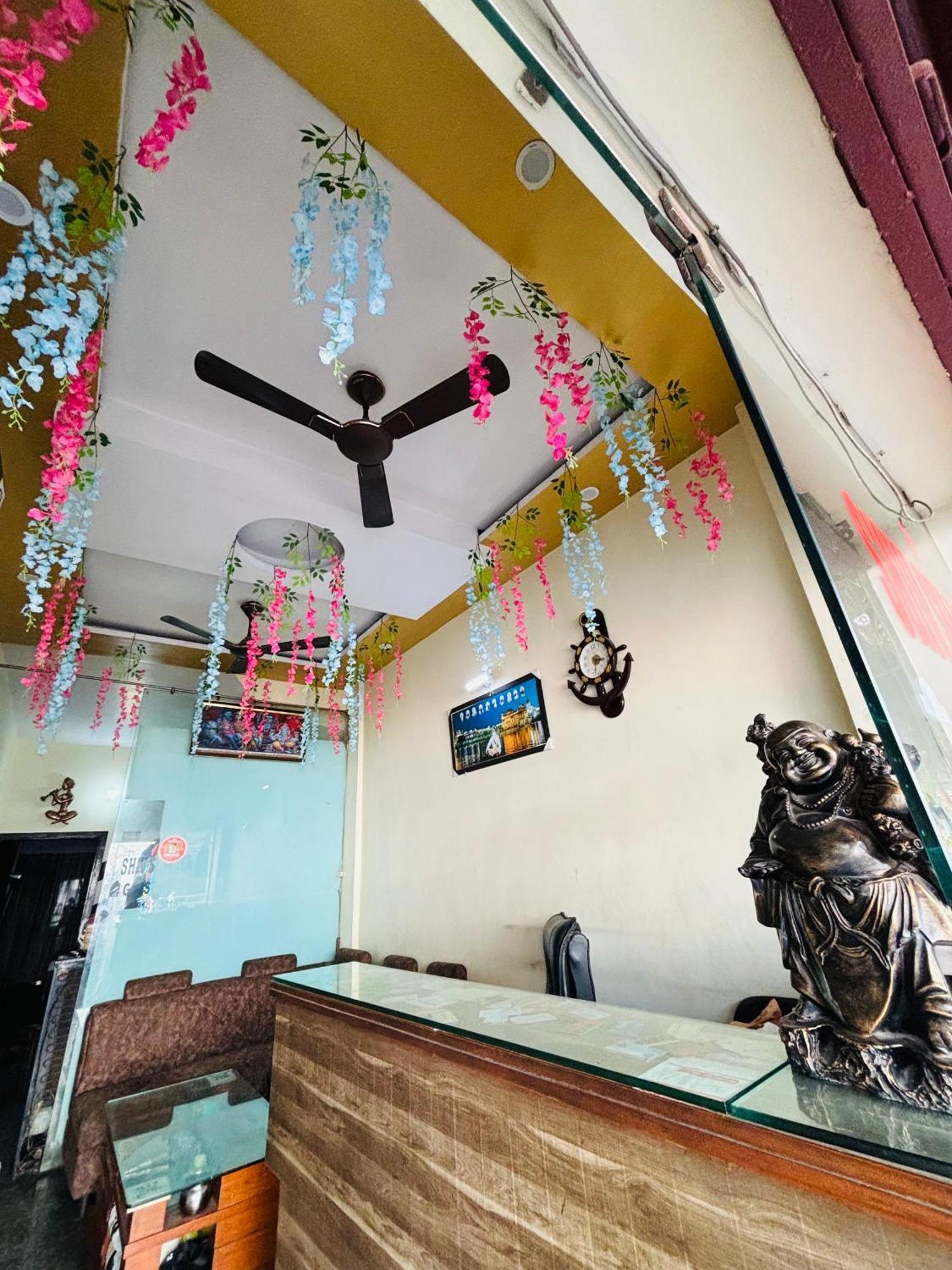 Shiv Shankar Guest House Amritsar Exteriör bild